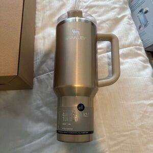 Stanley Metallic Gold Tumbler with Handle (Elf Collab)